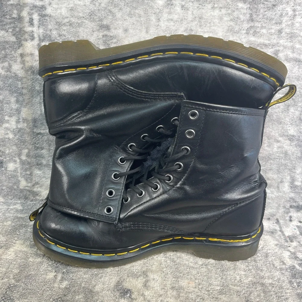 Dr. Martens Mens 9L 1460 Eight Eye Boots Solid Black Leather Combat Boots